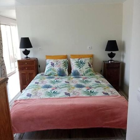 Chalet Pour Deux Personnes Saint-Pierre-du-Lorouer ภายนอก รูปภาพ